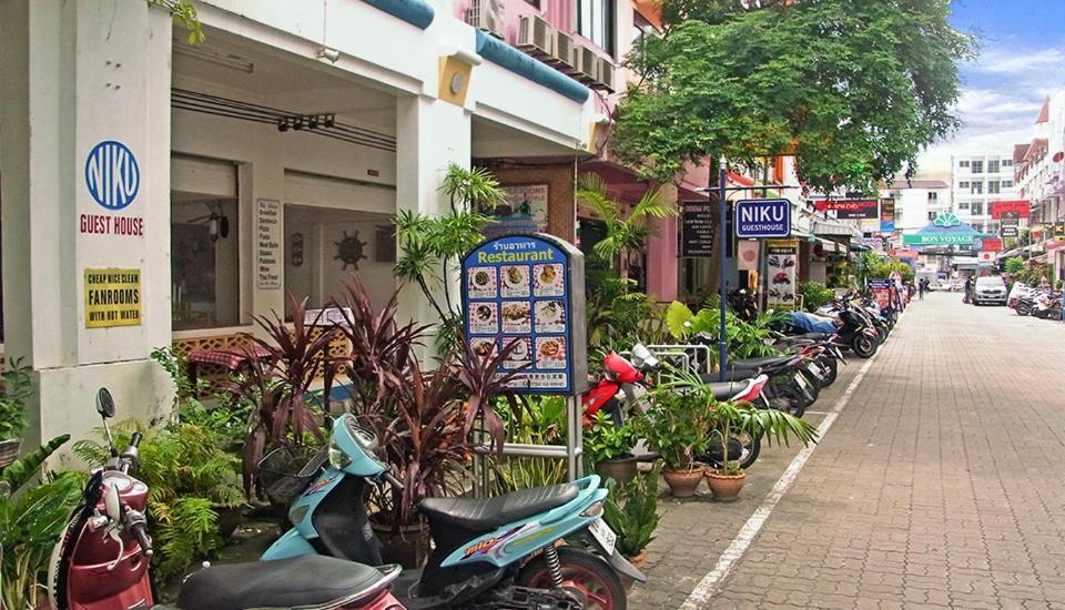 Niku Guesthouse Patong Экстерьер фото