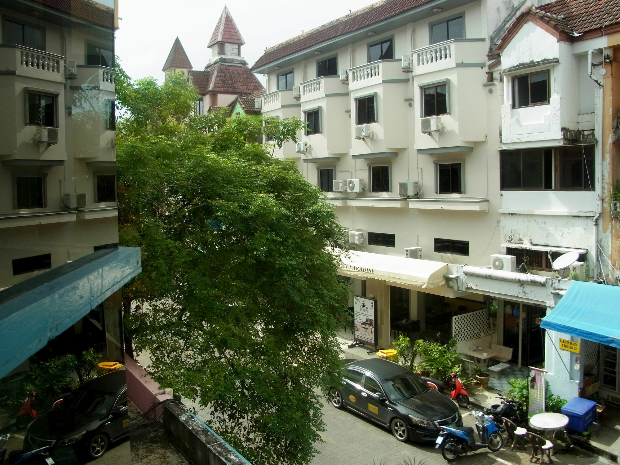 Niku Guesthouse Patong Экстерьер фото
