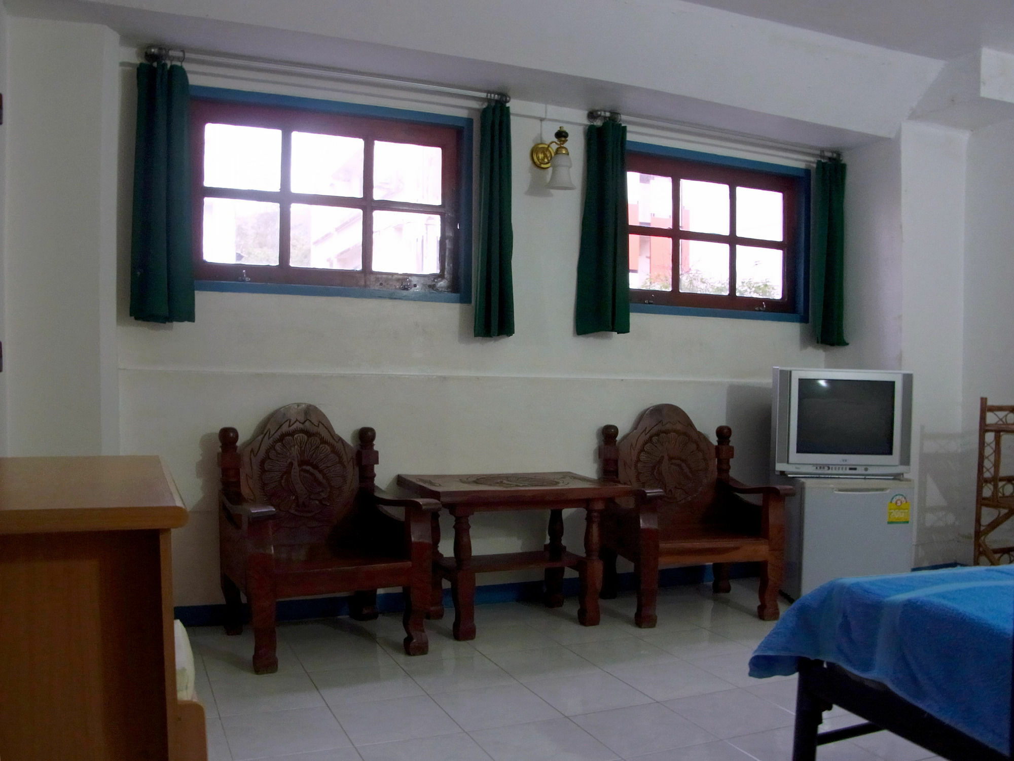 Niku Guesthouse Patong Экстерьер фото